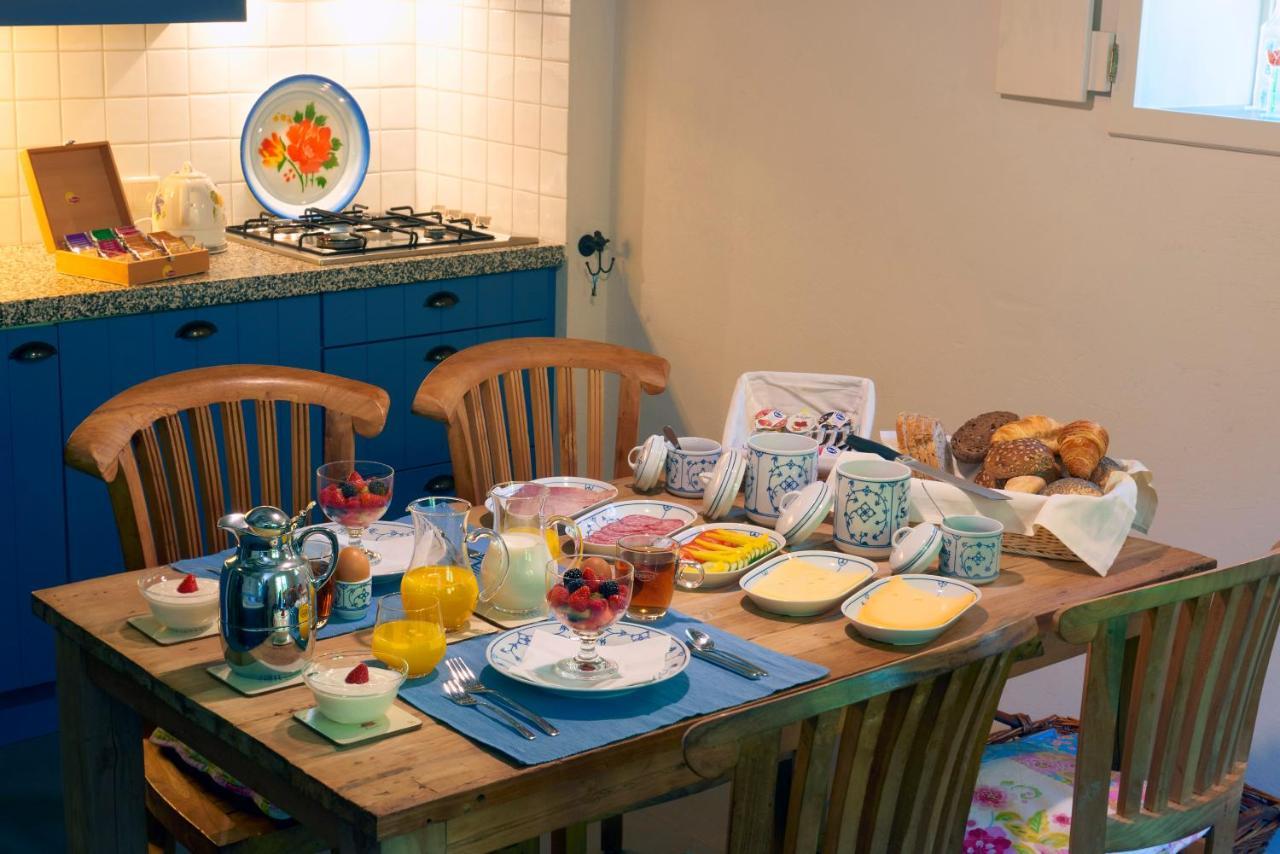 Bed and Breakfast Huys En Hoff Aen Den Haspel Oirschot Esterno foto
